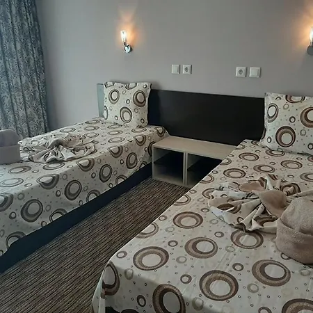 Hotel Хотел Силвер 3*